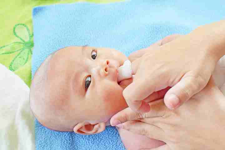 How To Clean A Baby's Tongue Tips and Precautions To Take