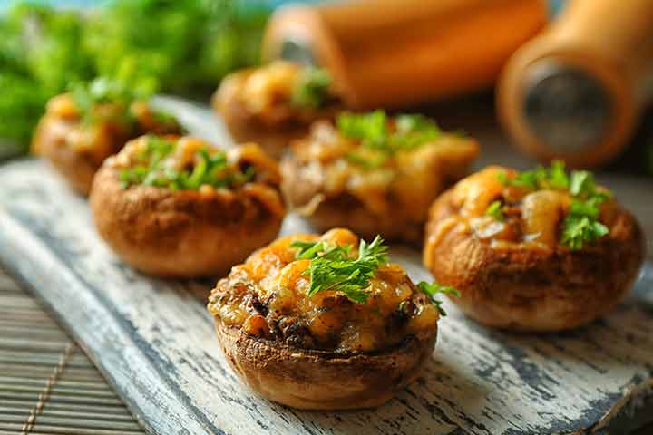 Stuffed cheese mushrooms